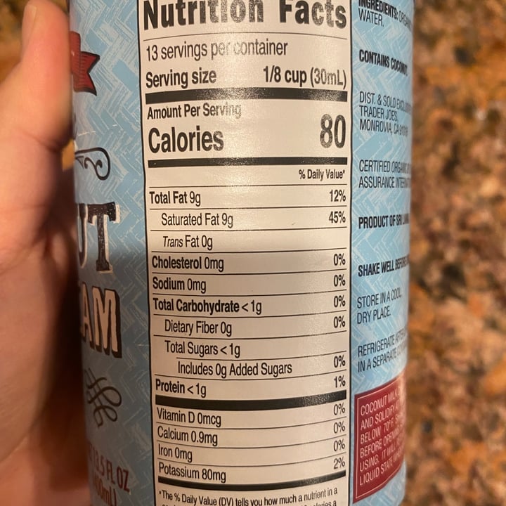 review photo of Trader Joe's Organic Coconut Cream shared by @emycaldeira on 07 May 2022 - review