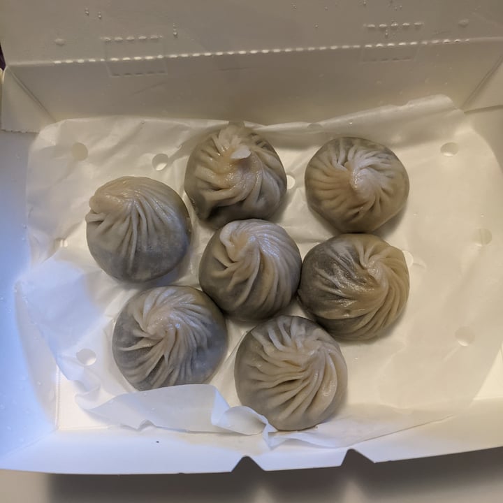 photo of Din Tai Fung University Village Sesame & Mochi Xiao Long Bao shared by @zthra on  02 Apr 2022 - review