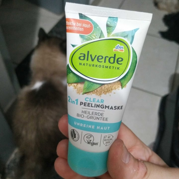 photo of Alverde Naturkosmetik 2in1 Peelingmaske shared by @ktmoliveira on  10 May 2022 - review