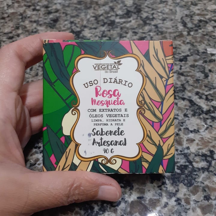 photo of Vegetal do Brasil Sabonete Artesanal de Rosa Mosqueta shared by @monicalima on  12 May 2022 - review