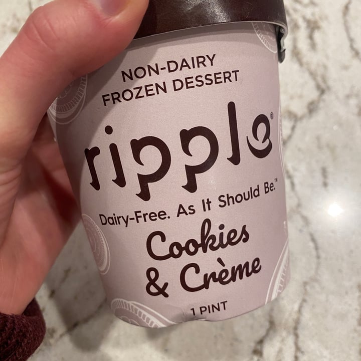 photo of Ripple Foods Cookies & Créme Plant-Based Frozen Dessert shared by @snl017 on  30 Dec 2021 - review