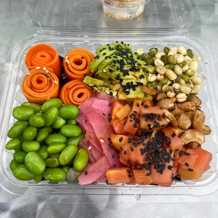 photo of The Fussy Vegan Poke Bowl shared by @kateemma5 on  04 Oct 2020 - review