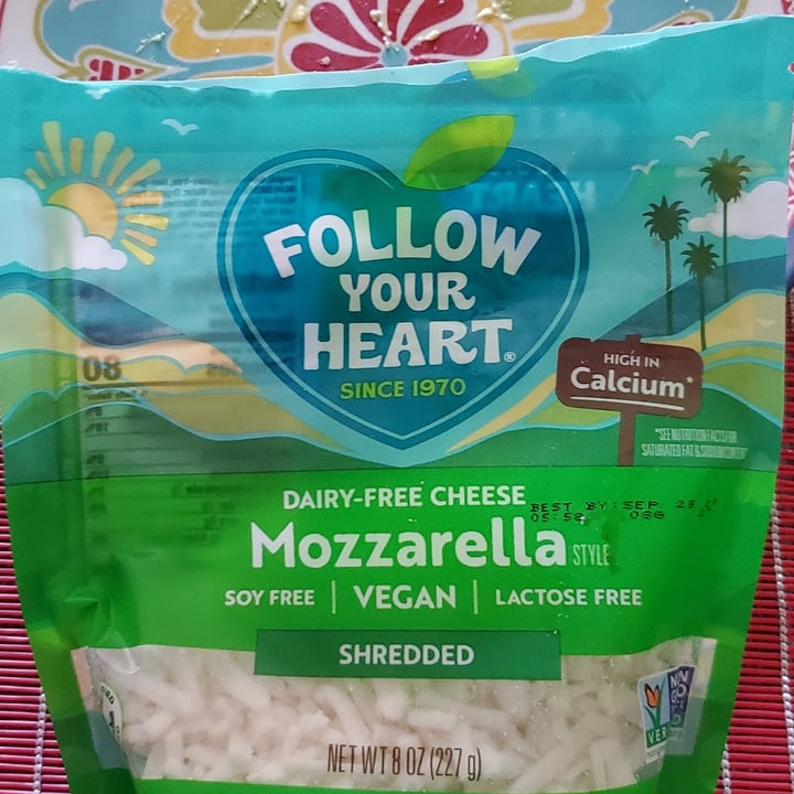 photo of Follow your Heart Dairy-Free Mozzarella Shreds shared by @eriluc on  20 Aug 2021 - review