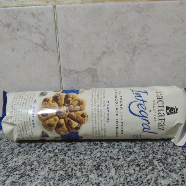 photo of Cachafaz Galletas Integral De Avena Con Chips De Chocolate shared by @marugiann on  21 Sep 2021 - review