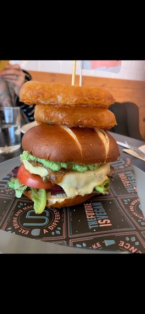 photo of Unity Diner Moving Mountains Burger shared by @arpitpandey on  21 Nov 2019 - review