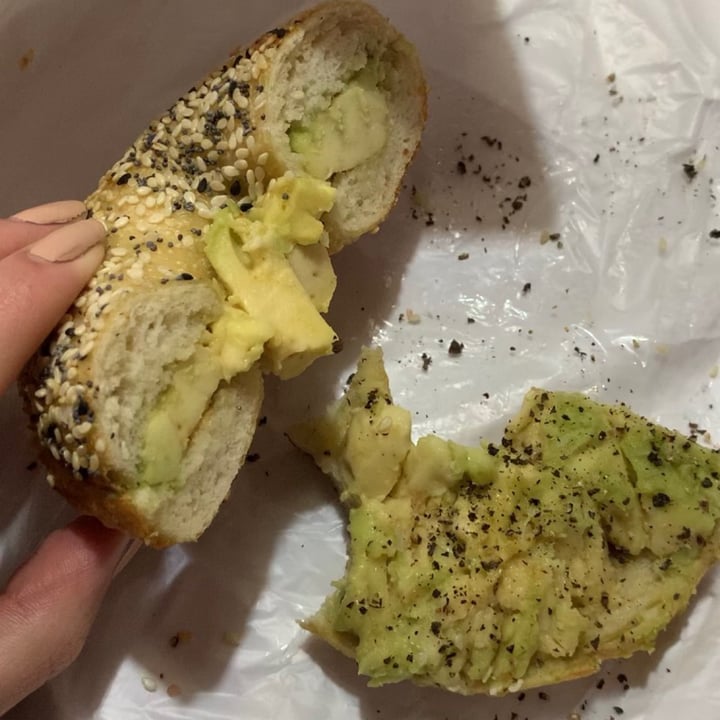 photo of Kleinsky's DELICATESSEN Smooshed Avo Bagel shared by @caitlynclinton on  27 Feb 2021 - review