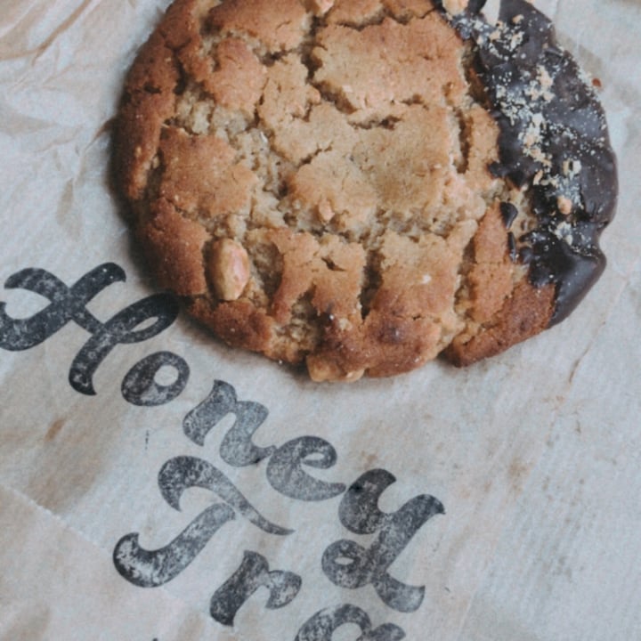 review photo of Honeytrap Bakery Miso And Peanut Cookie shared by @eatmedrinkmevgn on 08 Nov 2020 - review
