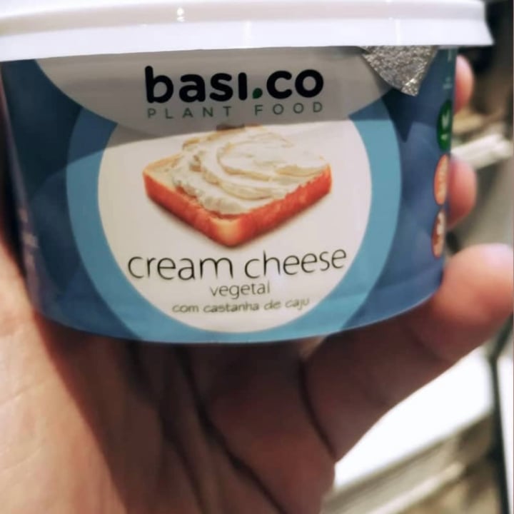 photo of Básico Plant Food Cream Chesse Vegetal shared by @ro051280 on  09 Jun 2022 - review