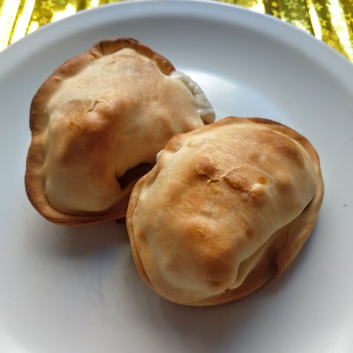 review photo of Spika Lion - Tienda Vegana Empanada De Jamón Y Queso shared by @ma-ga on 16 Aug 2020 - review