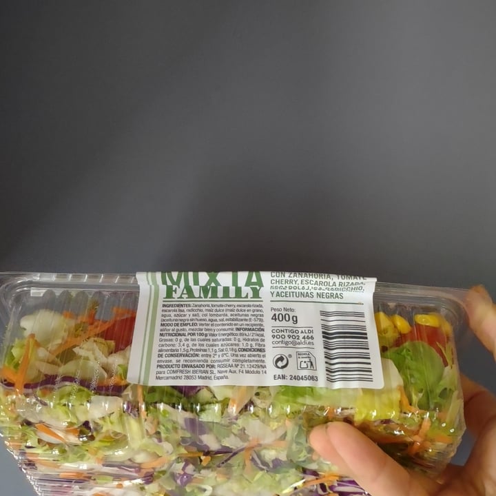 photo of El mercado de Aldi Ensalada Mixta Familia shared by @claramentevegana on  21 Oct 2021 - review