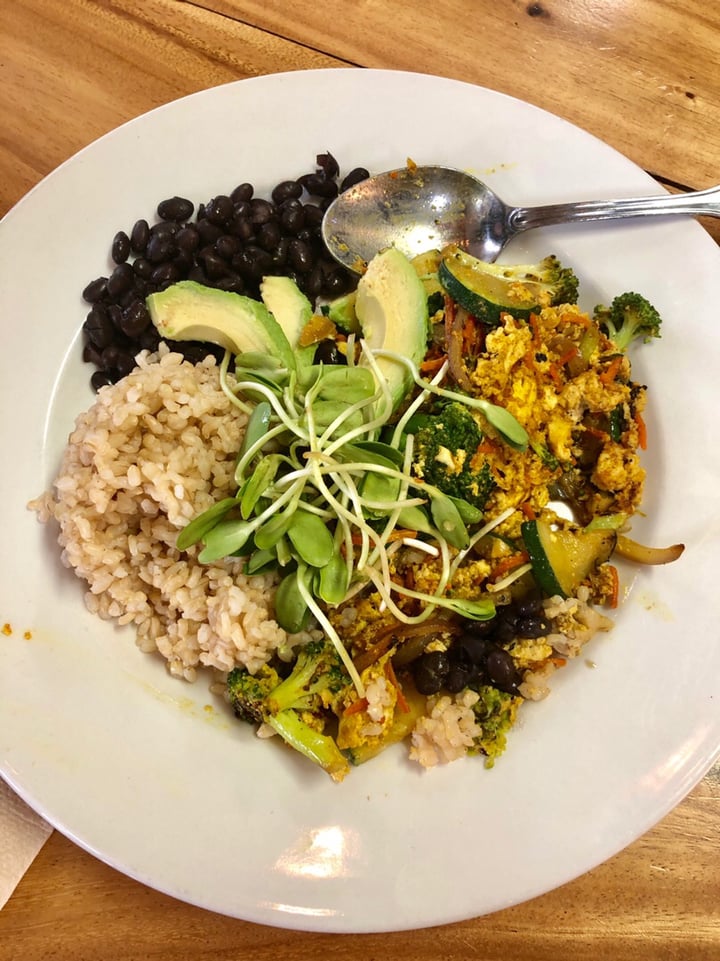 photo of The Beet Box Cafe Zen Bowl shared by @alohaanimalsanctuary on  31 Dec 2019 - review