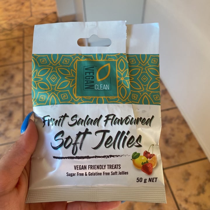 photo of Vegan Clean Fruit Salad Soft Jellies shared by @kanishkam on  13 Mar 2021 - review