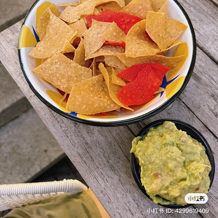 review photo of Señor Taco Chijmes Guacamole and Corn Tortillas Chips shared by @eugenelow on 06 Jan 2022 - review