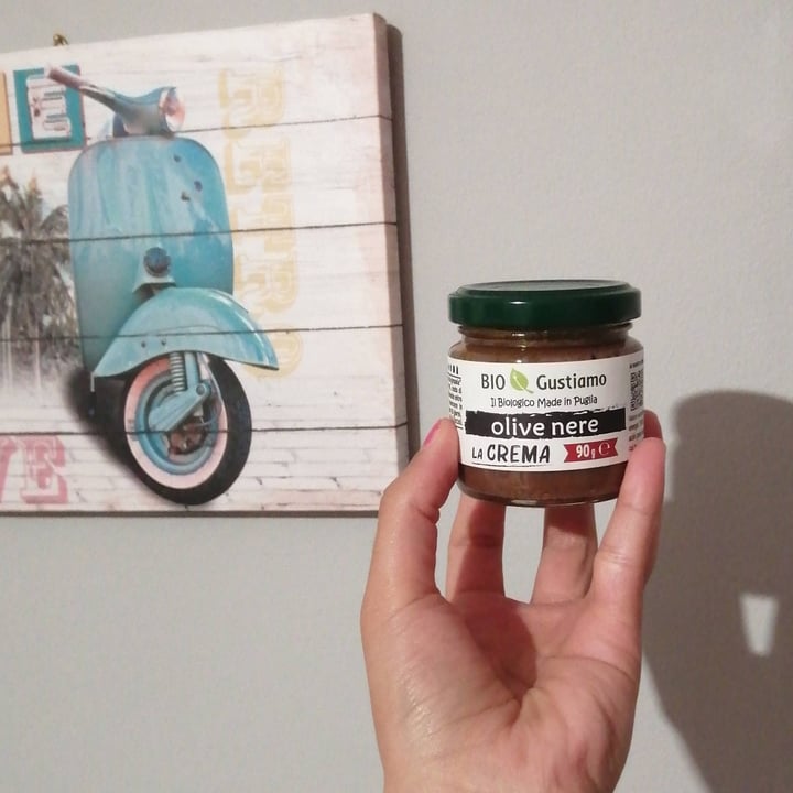 review photo of Bio Gustiamo La crema Olive nere shared by @debds on 22 May 2022 - review