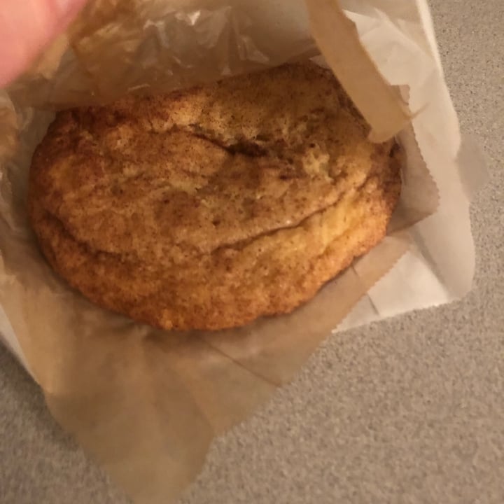 photo of DC Vegetarian Snickerdoodle Cookie shared by @pandapalooza7 on  16 May 2022 - review