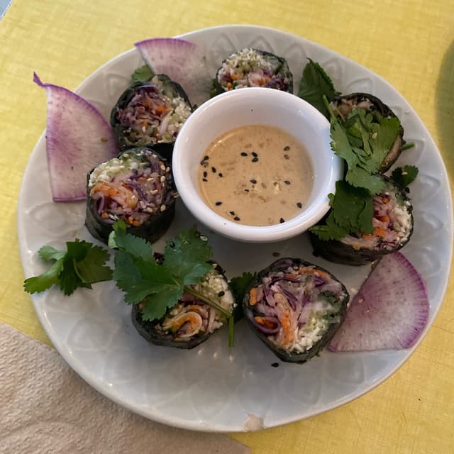 Foto do prato “Seaweed Rolls”