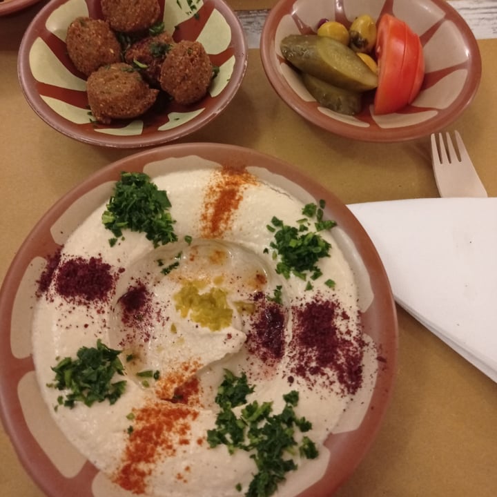 photo of Atomic Falafel Hummus Menù shared by @gensenku on  12 May 2022 - review