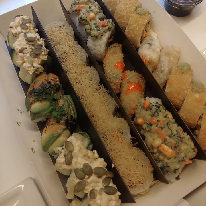 photo of SushiClub Combinado vegan leaves 30p shared by @lucis on  28 Jul 2021 - review