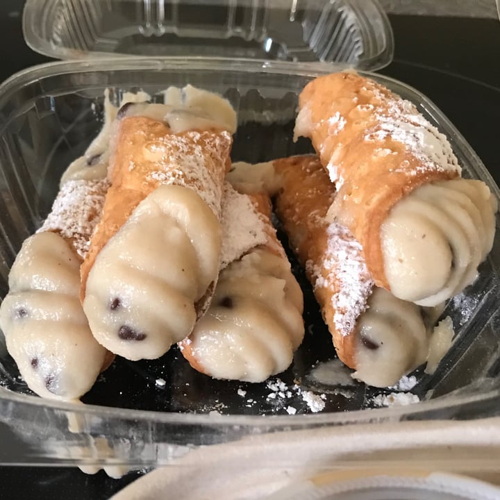 photo of Three Girls Vegan Creamery Cannolis shared by @danidarling06 on  06 Dec 2020 - review