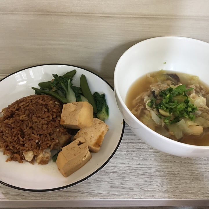 photo of Simple Lifestyle Healthy Vegetarian Cafe Bak Kut Teh Soup with Yam Rice shared by @herbimetal on  26 Mar 2019 - review