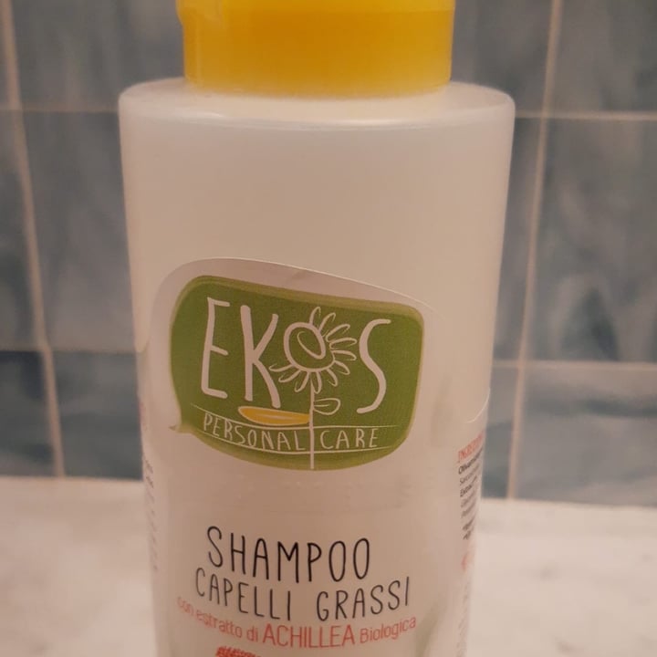 photo of Ekos personal care Shampoo Capelli Grassi Con Estratti Di Achillea Biologica shared by @enrico on  23 Apr 2021 - review