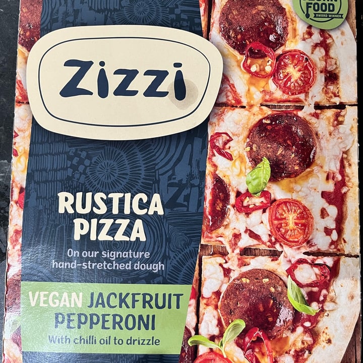 photo of Zizzi Jackfruit Pepperoni Rustic Pizza shared by @daisycherry on  31 May 2022 - review