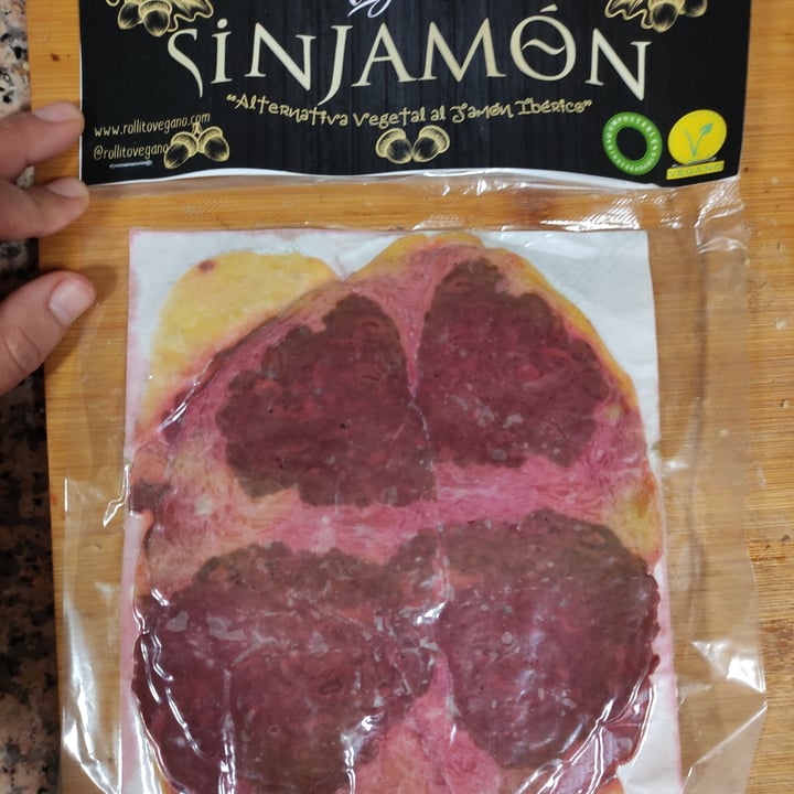 review photo of Rollito Vegano Sin jamón shared by @noeng on 23 May 2021 - review
