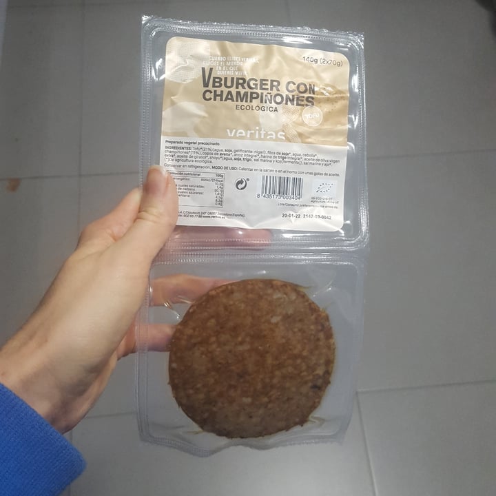 review photo of Veritas Hamburguesa champiñones shared by @alicetd on 16 Jan 2022 - review