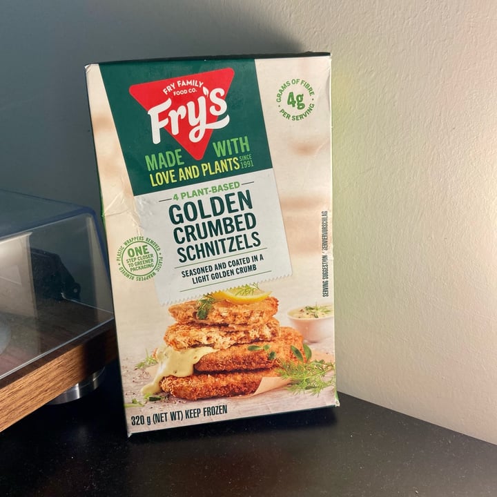 photo of Fry's Family Food Golden Crumbed Schnitzels shared by @dafnelately on  24 Feb 2022 - review