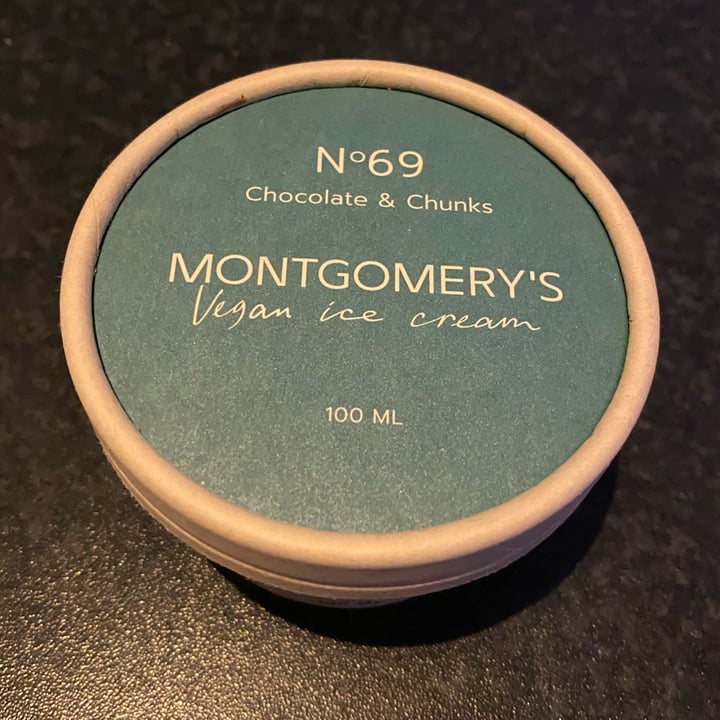 photo of Montgomery’s Chocolate & chunks vegan ice cream shared by @tiwaz on  04 May 2022 - review