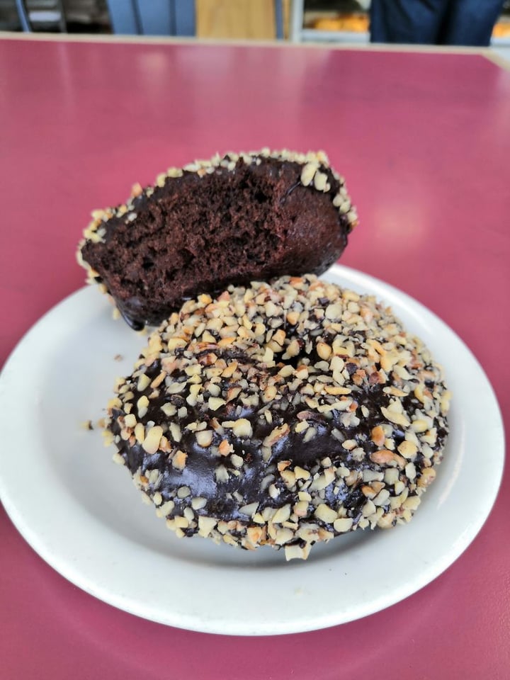 photo of Beet Box Denver's Best Vegan Donuts shared by @melayala1 on  05 Dec 2019 - review