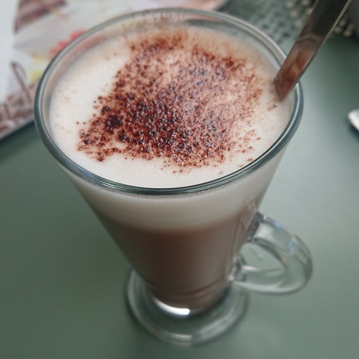 photo of The Retreat Animal Rescue Hot chocolate shared by @sunmoony on  11 May 2022 - review