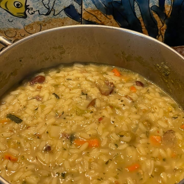 review photo of Cucina e sapori minestrone con riso shared by @animal-empathy on 18 Sep 2022 - review