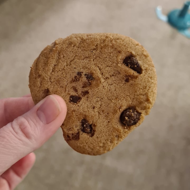photo of Tate’s Bake Shop Vegan chocolate Chip Cookies shared by @sofihuasteca on  22 Dec 2022 - review