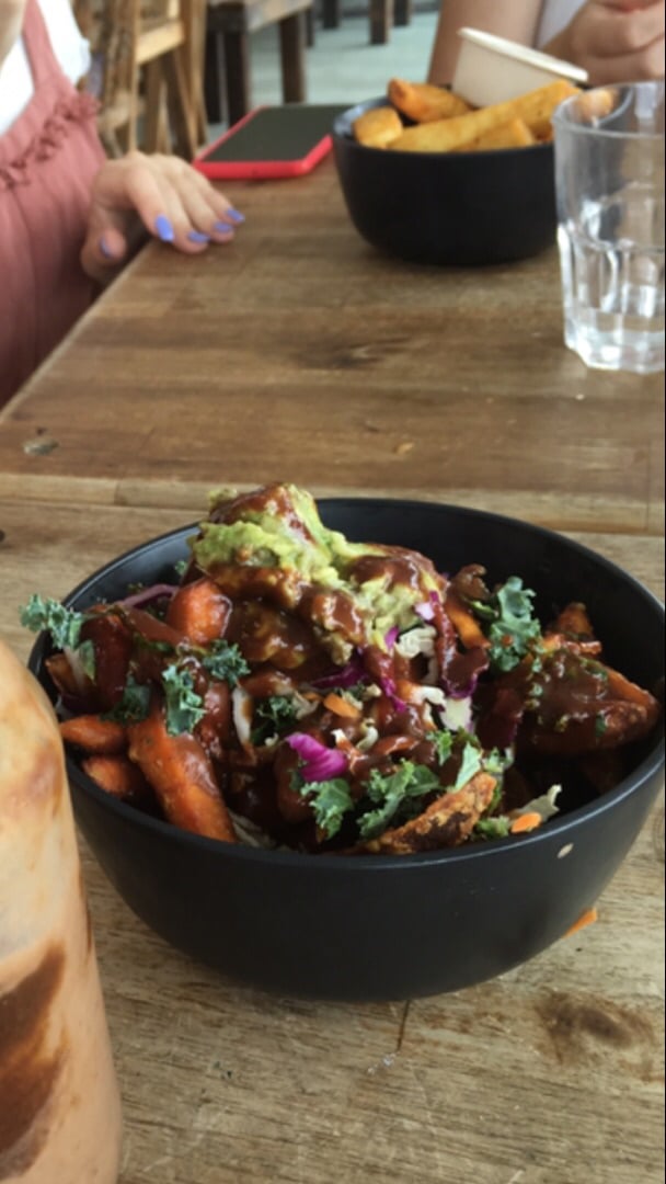 photo of Raw Squeeze & MooFree Burgers Maroochydore Loaded chips Gravy train shared by @hannahroberts737 on  22 Mar 2020 - review