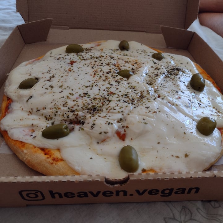 review photo of Heaven vegan palermo Pizza Muzzarella shared by @delfimartinezx on 11 Jan 2022 - review