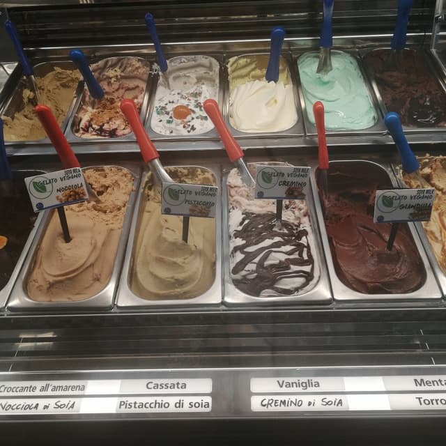 Photo of the dish “Gelato al pistacchio e nocciola”