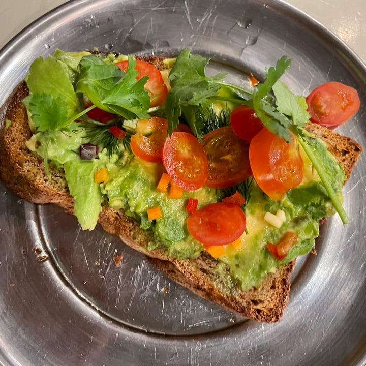 photo of Chicama Avocado toast shared by @vanepiterman on  15 Sep 2021 - review