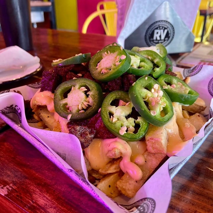 review photo of Revolucion Verde Papas con queso Y Chicharrón shared by @selrmoon on 12 Mar 2022 - review