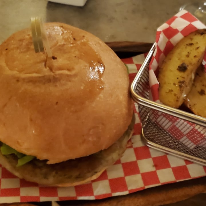 review photo of Restaurante La Gran Tortuga Rodizio Hamburguesa de carne vegetal shared by @teffi on 03 Dec 2021 - review
