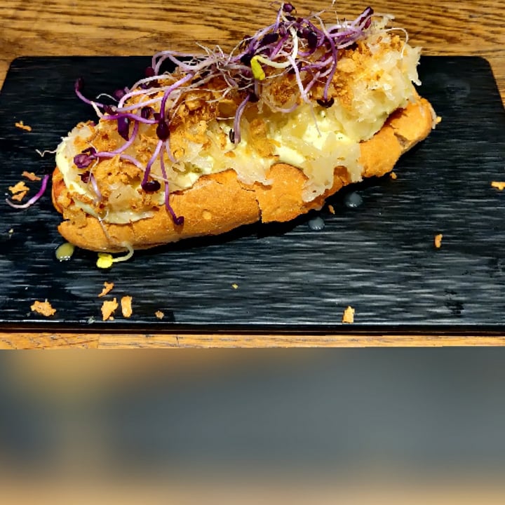 photo of Amarre Marina - Vegan food & Drinks Sauerkraut hot dog shared by @gitaneta on  18 Nov 2021 - review