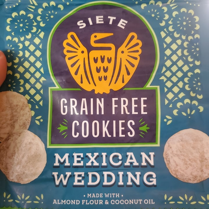 photo of Siete Family Foods Grain Free Cookies Mexican Wedding shared by @chochos on  17 Jun 2022 - review