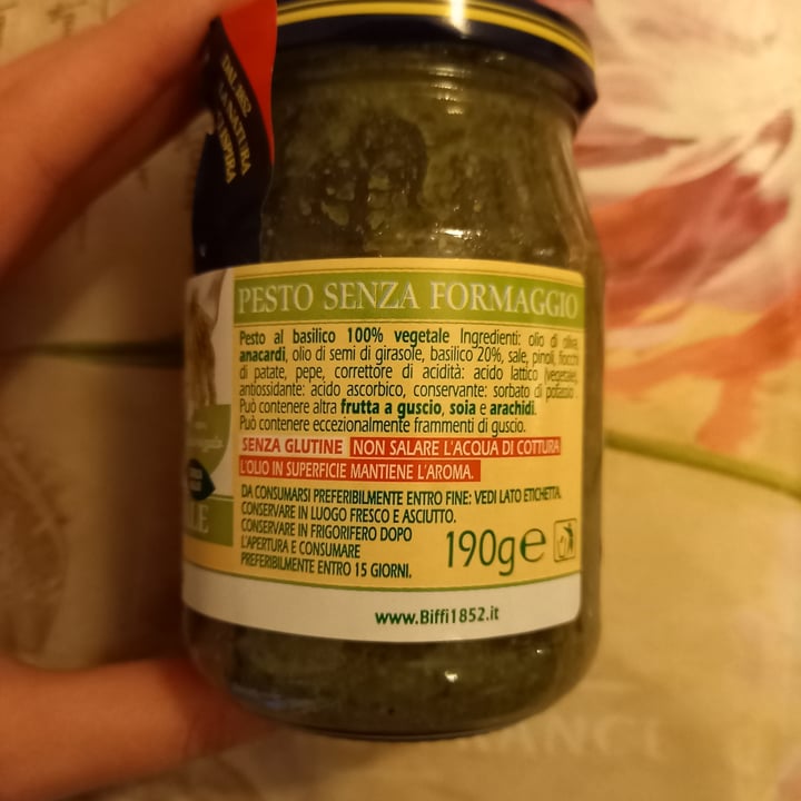 photo of Biffi Che Sugo! Pesto 100% Vegetale Senza Formaggio Jar shared by @kzlyza on  05 Apr 2022 - review