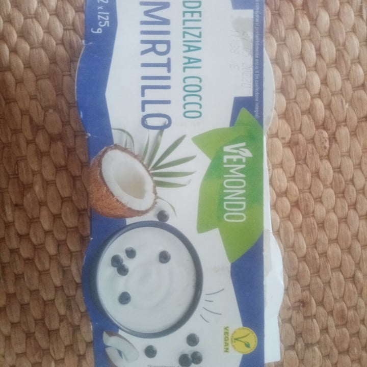 photo of Vemondo Delizia al Cocco Mirtillo shared by @pacodog on  06 May 2022 - review