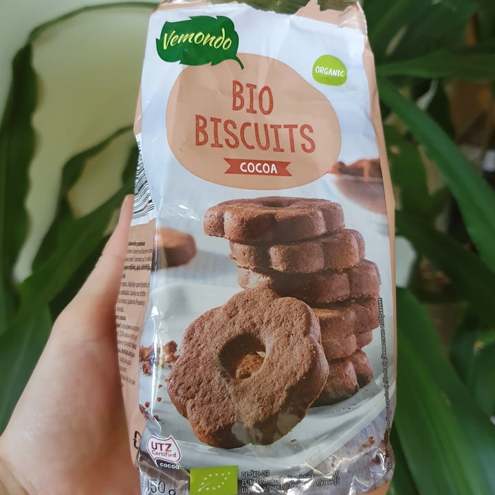 photo of Vemondo Vegan Chocolate Biscuits shared by @irina17 on  28 Jul 2020 - review