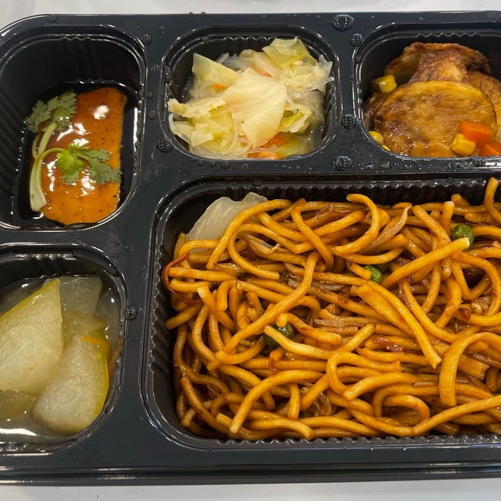 photo of LPH Catering Vegan Bento 1 shared by @greenbovine on  25 Apr 2021 - review