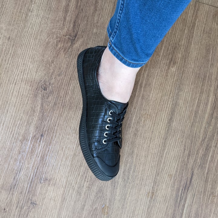 review photo of New Look black faux croc lace up trainers shared by @stephiewaite on 29 May 2022 - review