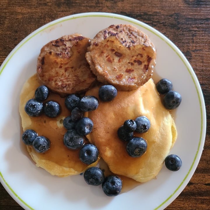 review photo of Gardein Breakfast Sausβage Patties Maple shared by @mushroom12 on 21 Jul 2021 - review
