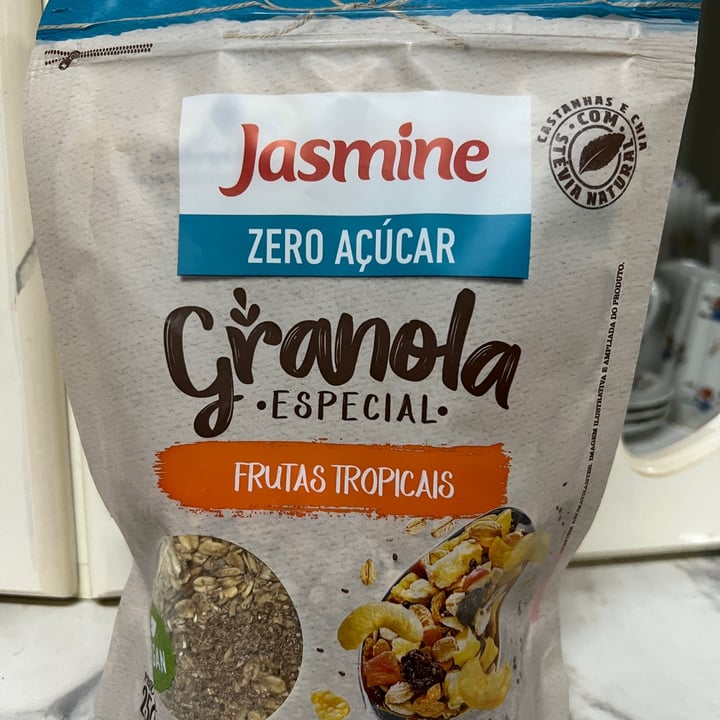 review photo of granola jasmine Granola Jasmine Frutas Tropicais shared by @isaalbergaria on 08 Jun 2022 - review
