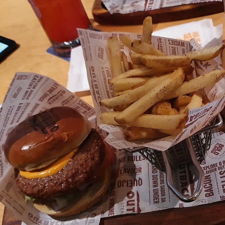 review photo of Outback Aussie Plant burger shared by @eloisavet on 12 Aug 2021 - review